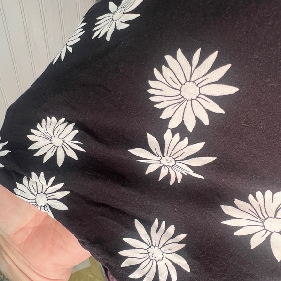 J. Jill ~ Black Dress with White Floral Design ~Large - Picture 6 of 6